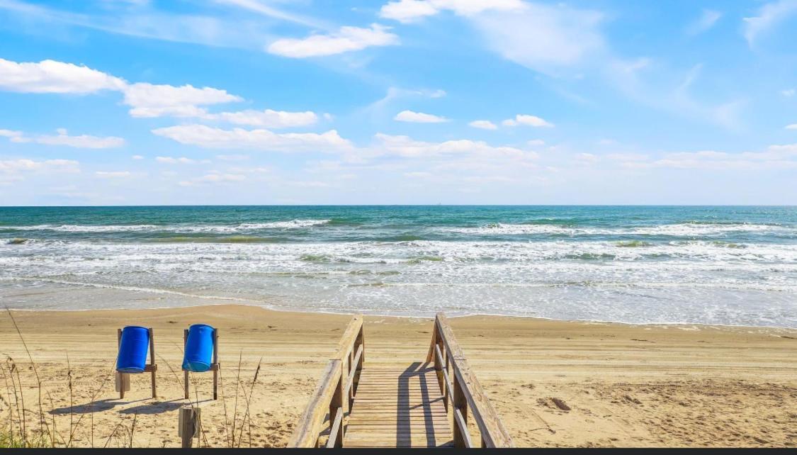 Beachfront Retreat! 3 Steps To Walkover! Surfside Beach Kültér fotó